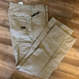 NWOT Ariat Men’s FR Work Jeans, tan, size 33/34